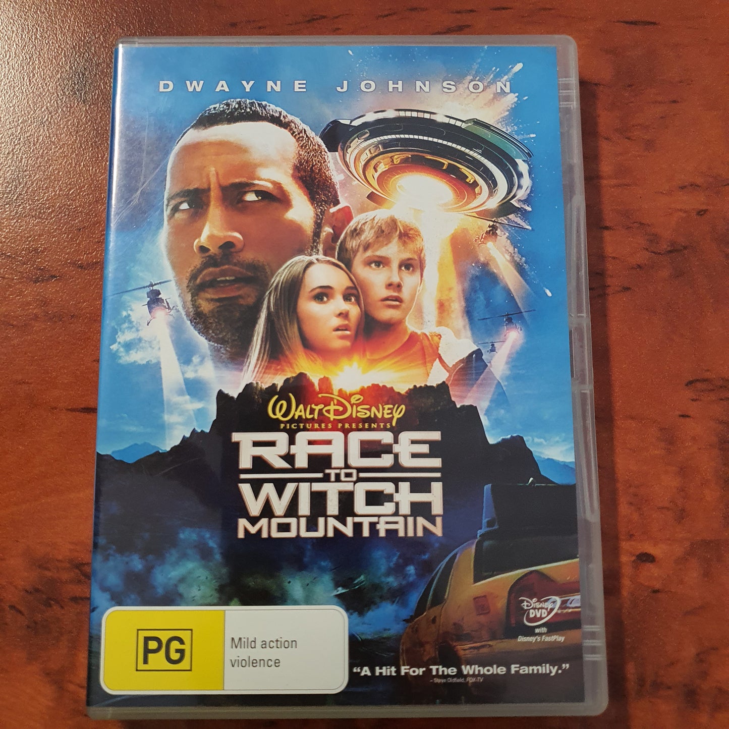 RACE TO WITCH MOUNTAIN
