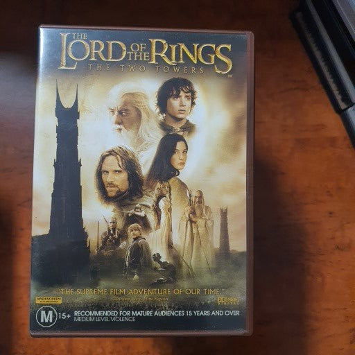 LORD OF THE RINGS THE TWO TOWERS